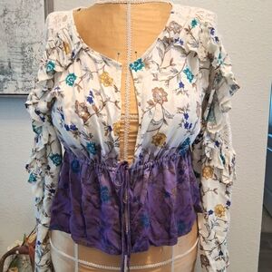 Gimmicks by BKE long sleeve top size medium NWT